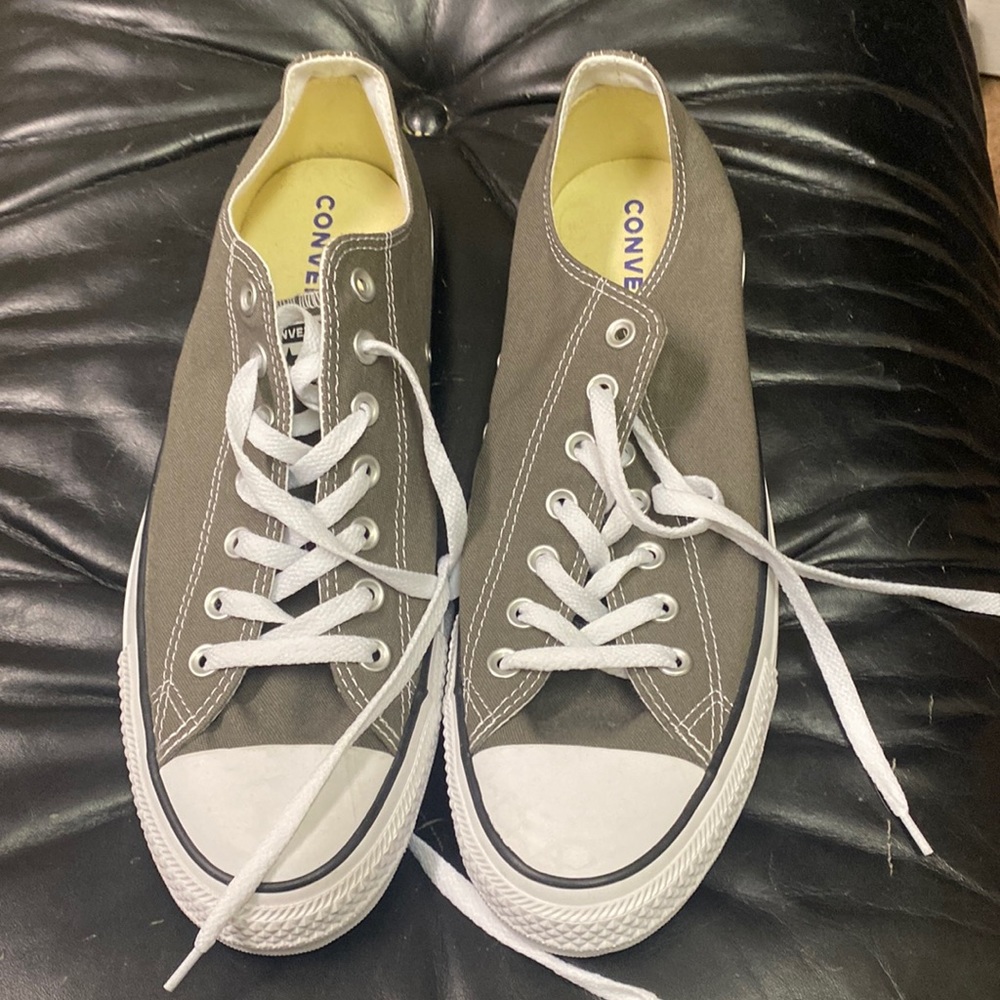Low top converse all stars gray new-never worn